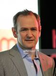 Alexander Armstrong