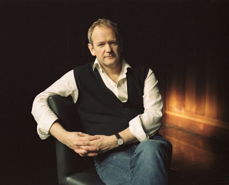 Alexander Armstrong