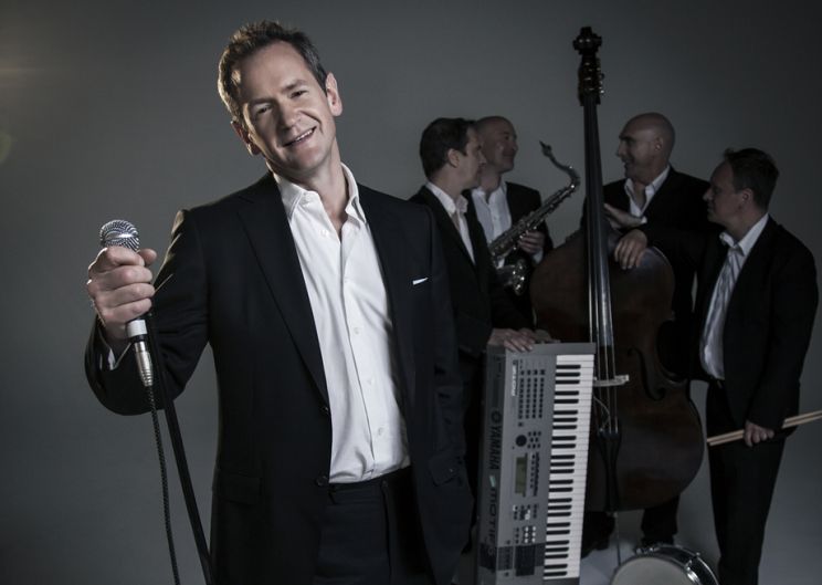 Alexander Armstrong