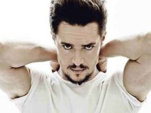 Alexander Dreymon