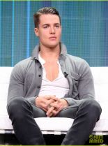 Alexander Dreymon