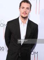 Alexander Dreymon #207657 picture (Portrait Medium)