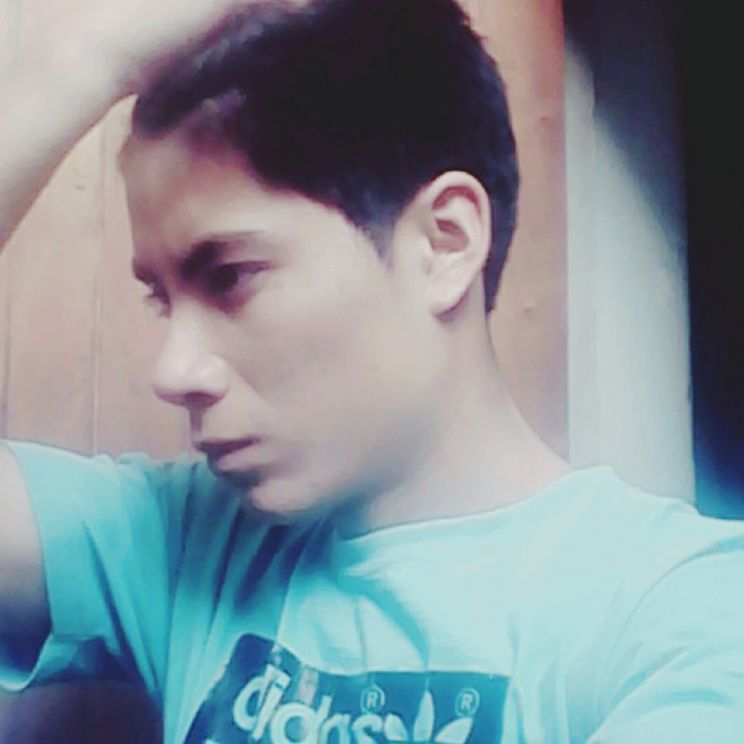 Alexander Flores