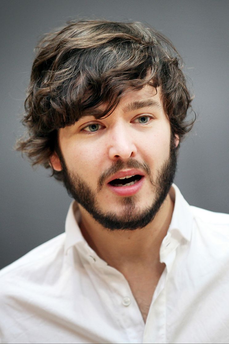 Alexander Vlahos