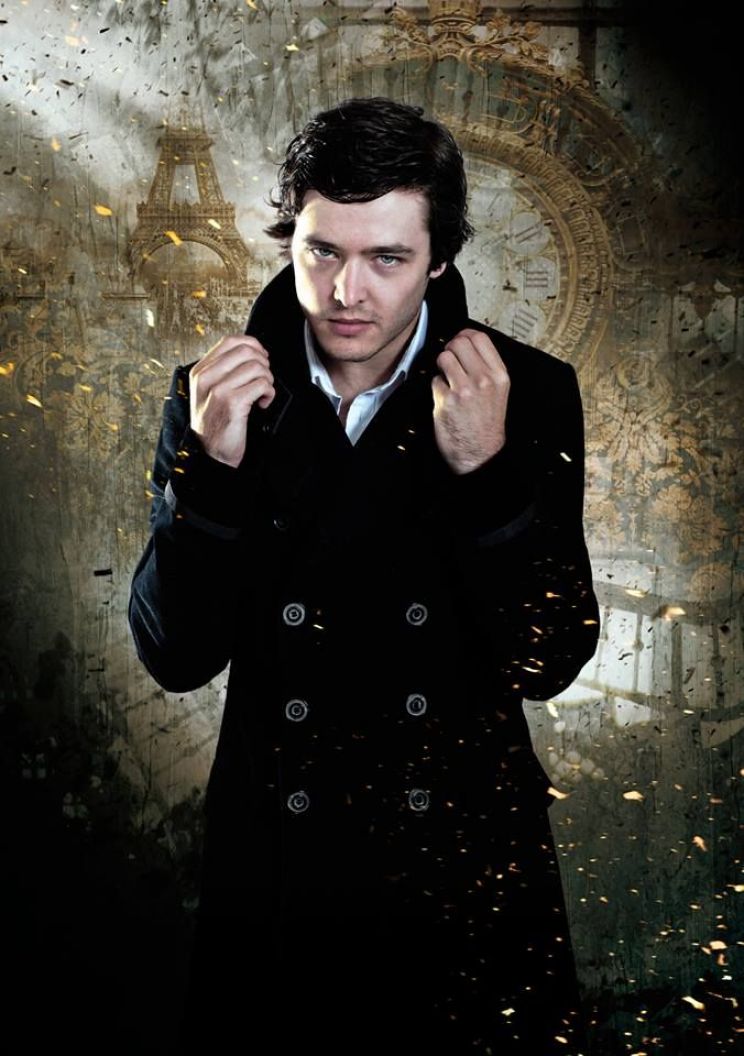 Alexander Vlahos