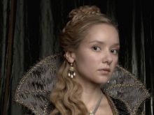 Alexandra Dowling photo