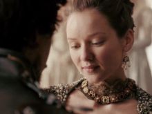 Alexandra Dowling photo