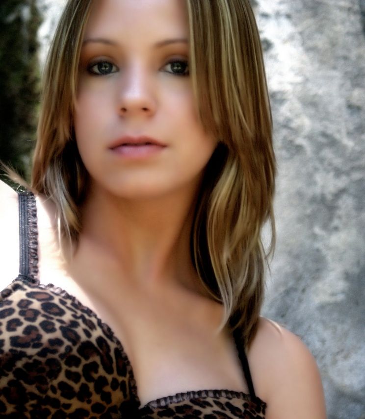 Alexandra Lyon