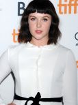 Alexandra Roach