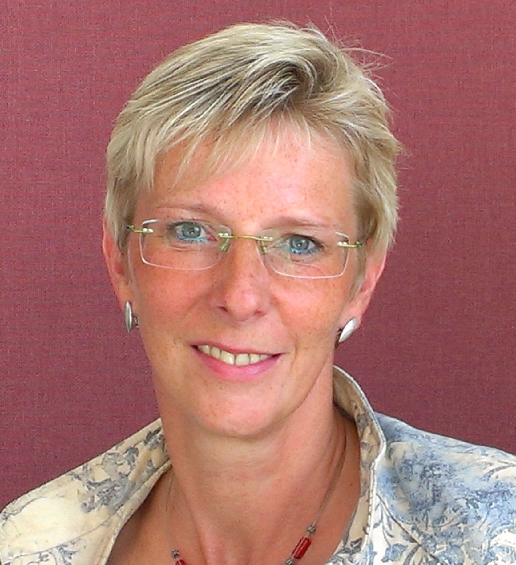 Alexandra ross