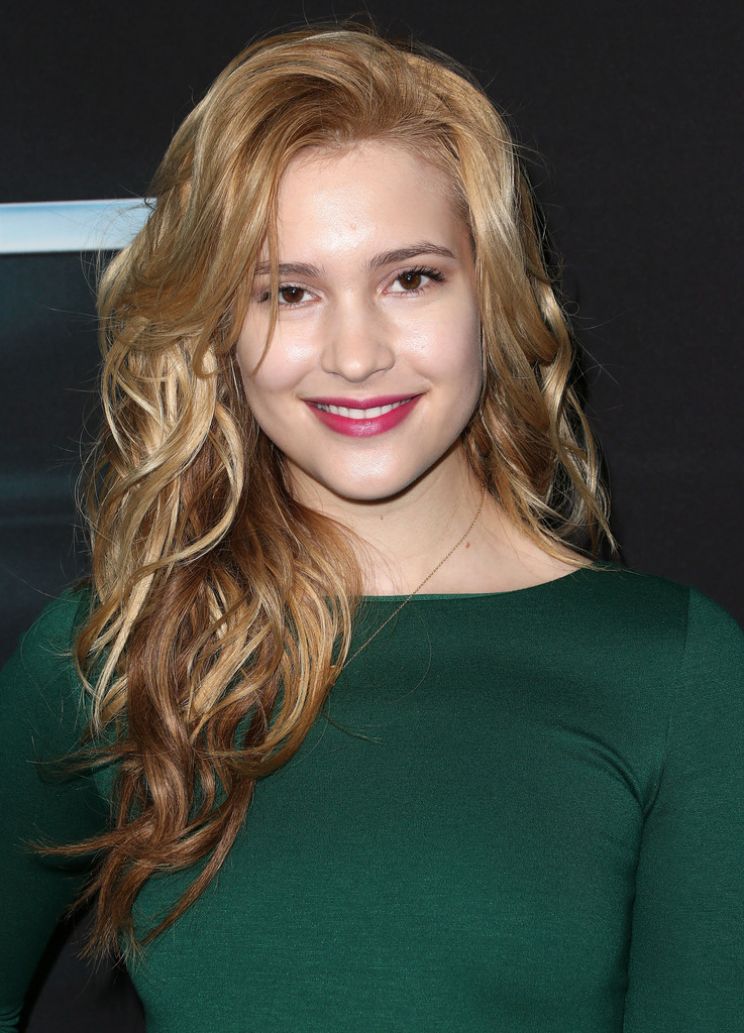Alexia Fast