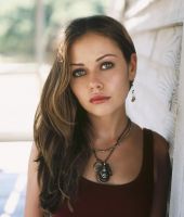 Alexis Dziena