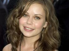 Alexis Dziena photo