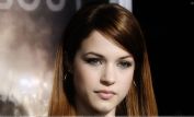 Alexis Knapp