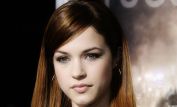 Alexis Knapp