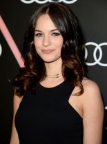 Alexis Knapp