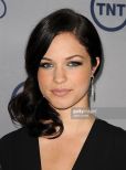 Alexis Knapp