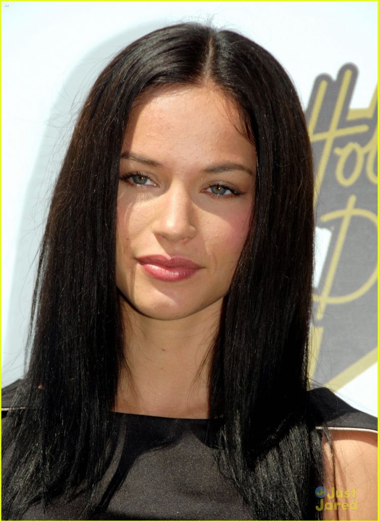 Alexis Knapp
