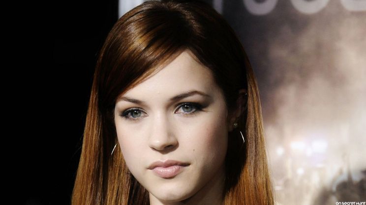 Alexis Knapp