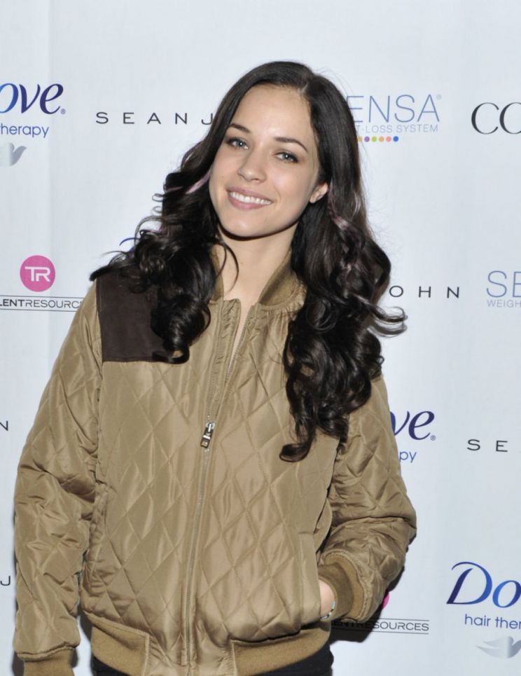 Alexis Knapp