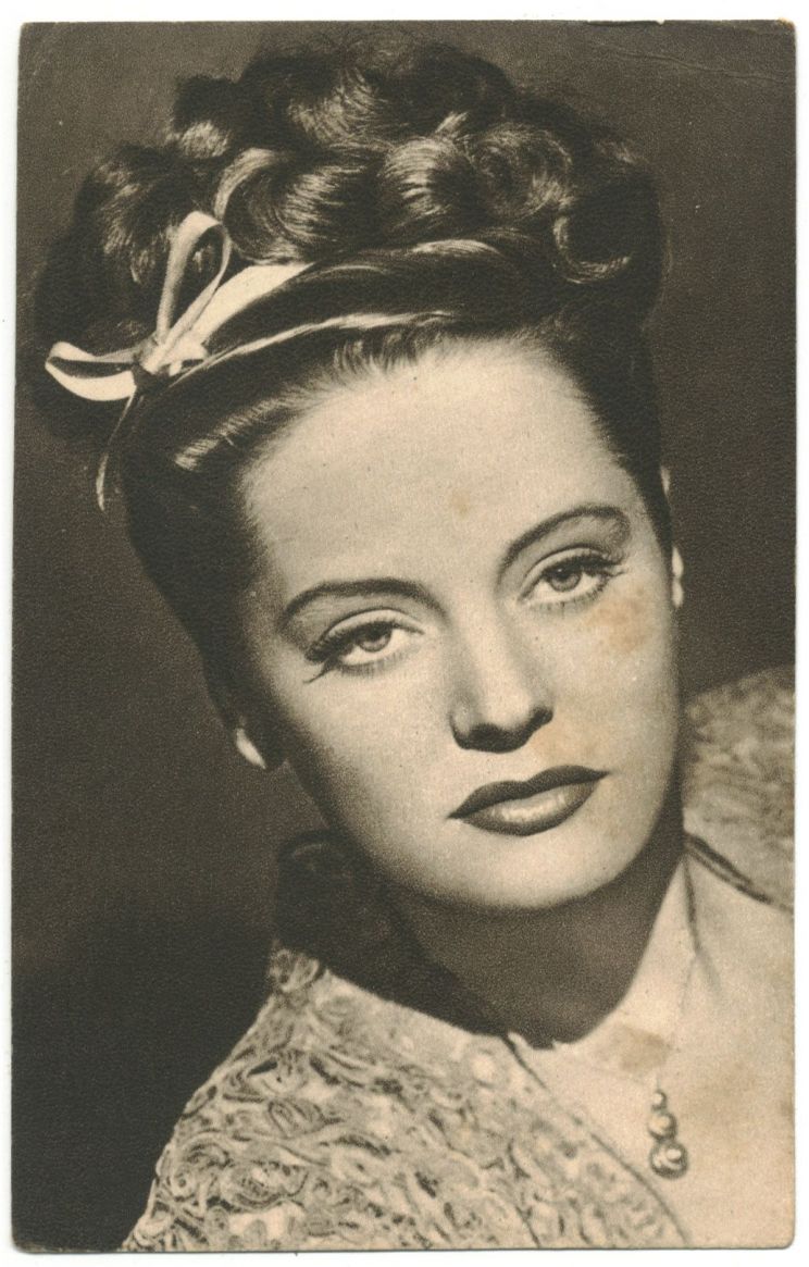 Alexis Smith