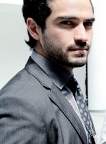 Alfonso Herrera photo