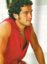 Alfonso Herrera photo