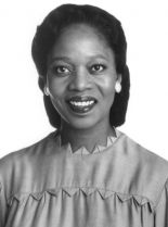 Alfre Woodard photo