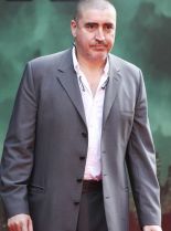 Alfred Molina