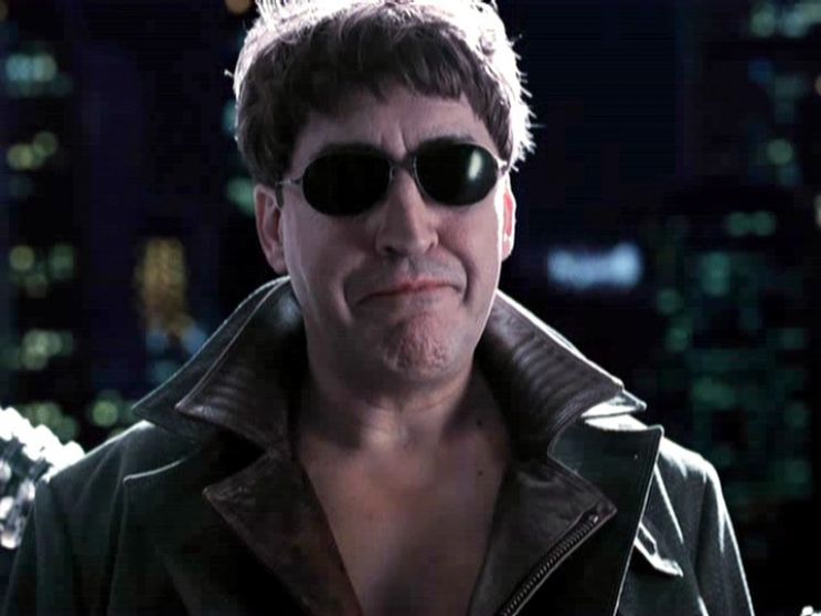 Alfred Molina