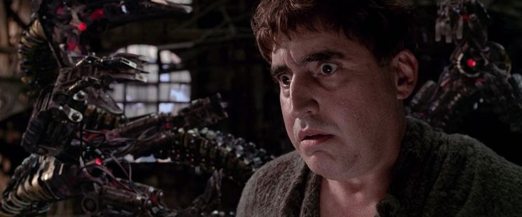 Alfred Molina