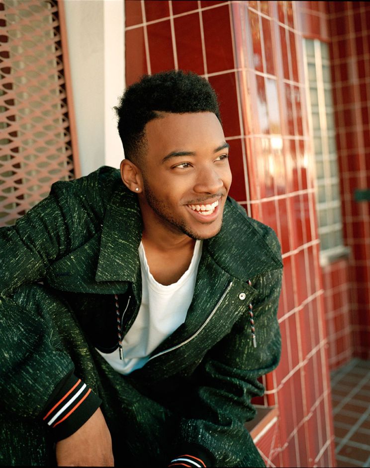 Algee Smith