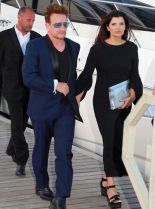Ali Hewson #2984830 picture (Portrait Medium)