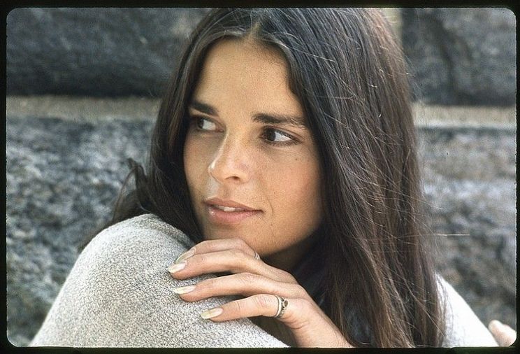 Ali MacGraw's Biography Wall Of Celebrities
