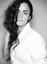 Alice Braga photo