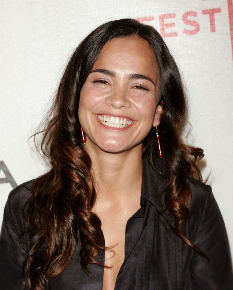 Alice Braga