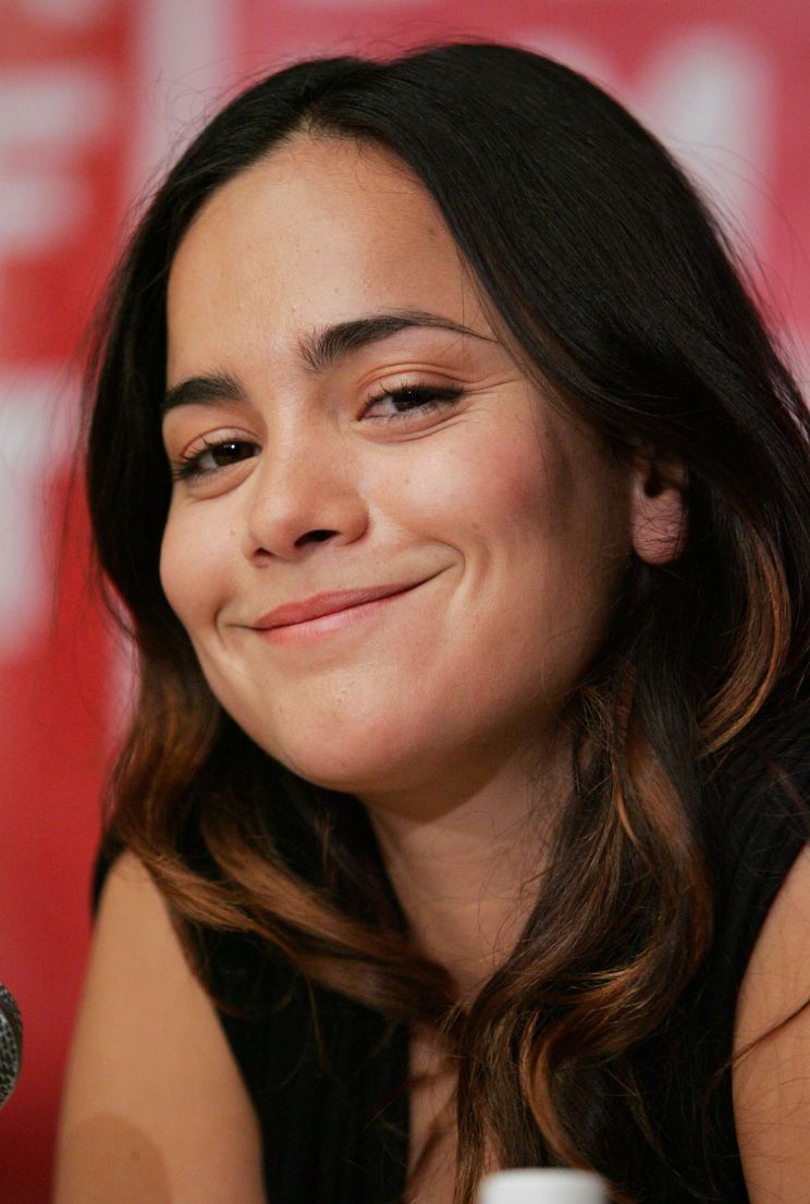 Alice Braga