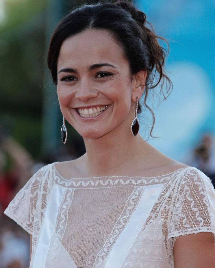 Alice Braga