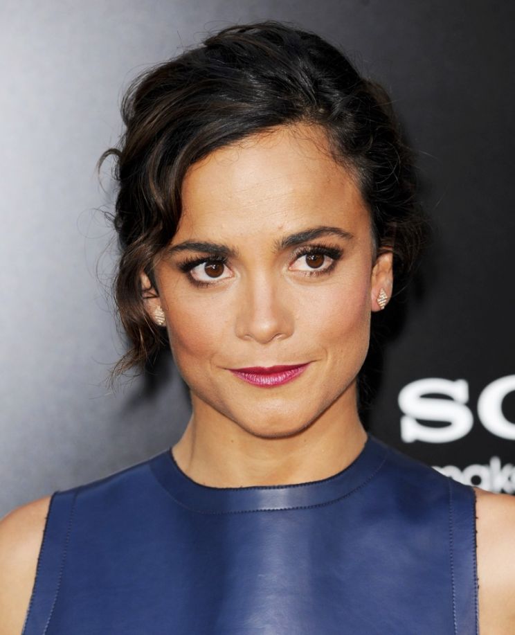 Alice Braga