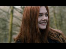 Alice Englert photo