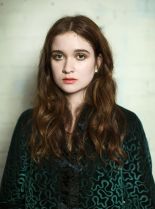 Alice Englert photo