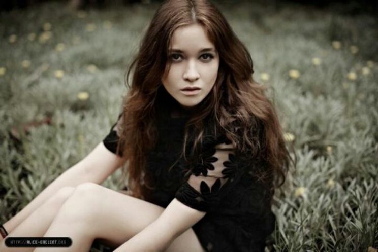 Alice Englert