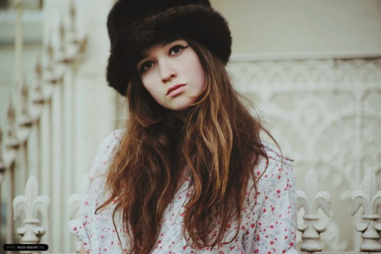 Alice Englert