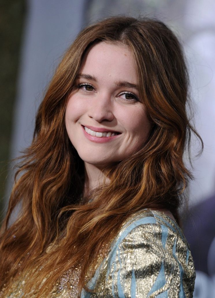 Alice Englert