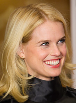 Alice Eve photo
