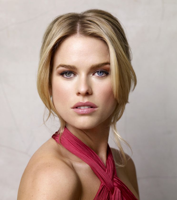 Alice Eve