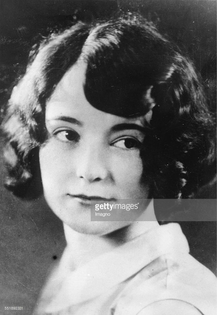 Alice Lee