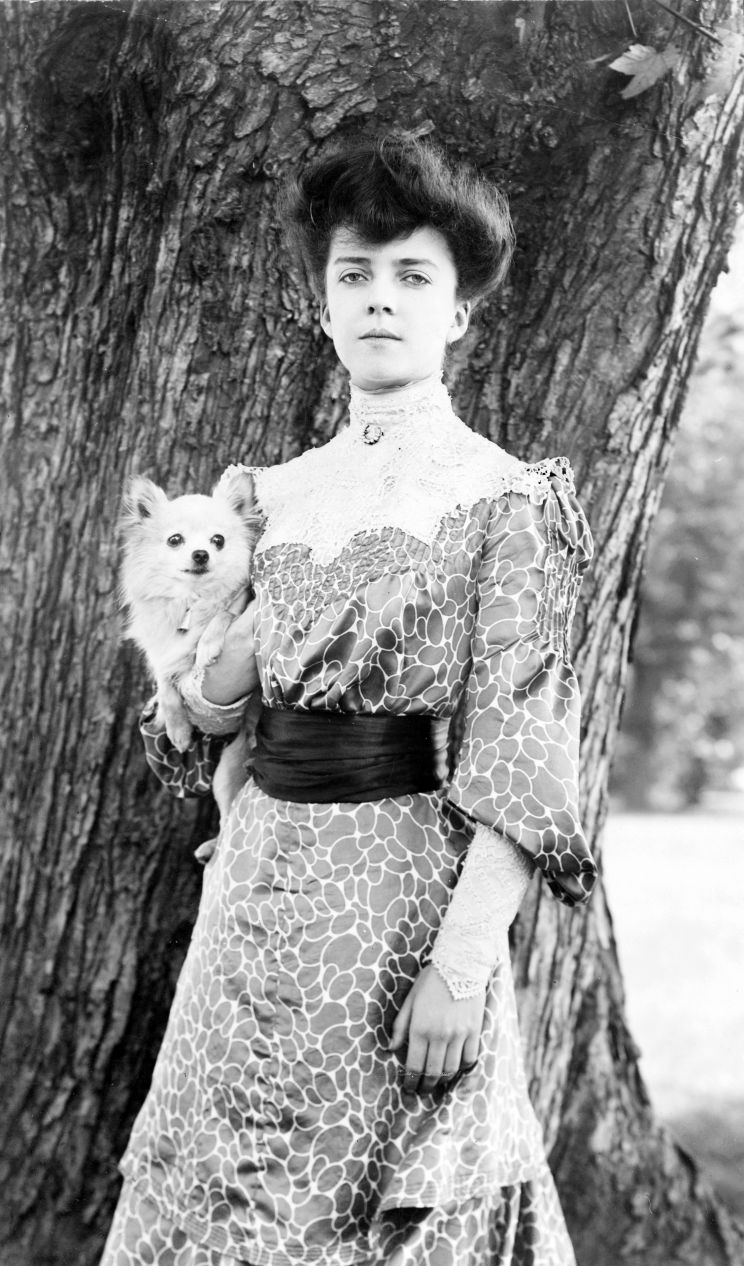 Alice Lee