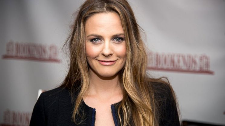 Alicia Silverstone