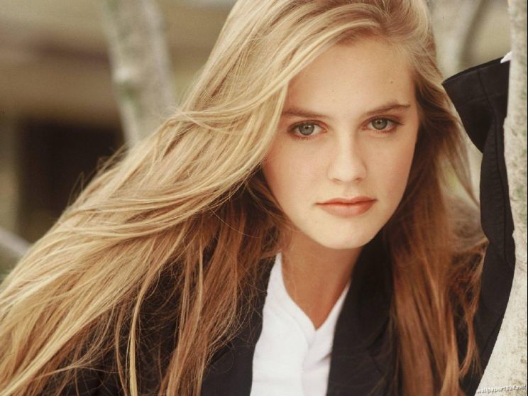 Alicia Silverstone